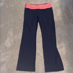 Lululemon Women's Dark Grey Yoga Pants with a Coral Waistband